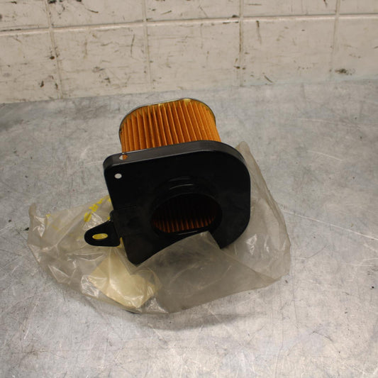 1971 Suzuki TC120 AIR CLEANER FILTER BOX 13780-20211 BB36