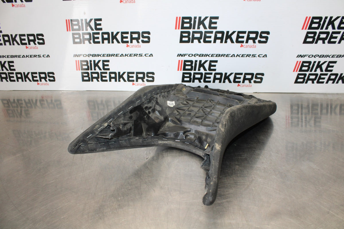 17-22 KTM 390 DUKE FRONT DRIVERS SEAT PAD SADDLE PILLION BB180