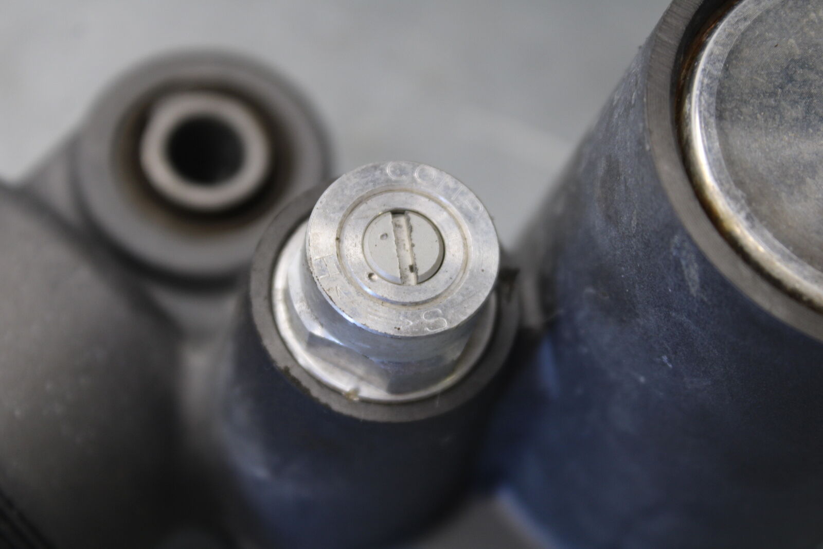 05-06 SUZUKI GSXR1000 REAR BACK SHOCK ABSORBER SUSPENSION 62100-41G00-163 BB663