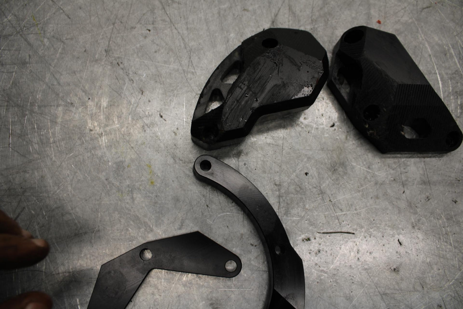 11-15 KAWASAKI ZX1000R ENGINE GAURD PROTECTOR BB445