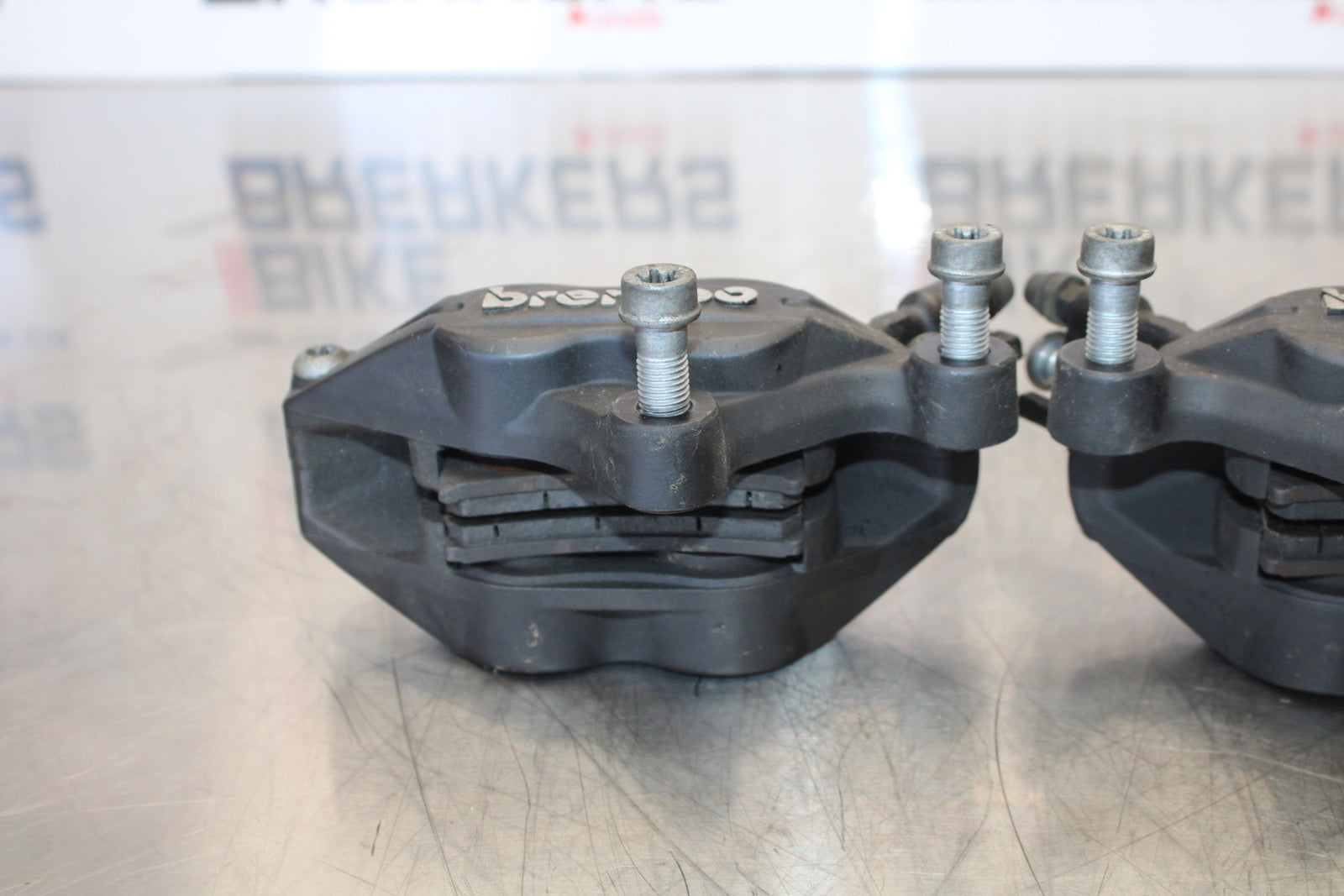 06-12 BMW F800ST RIGHT LEFT FRONT BRAKE CALIPER SET PAIR CALIPERS BB144