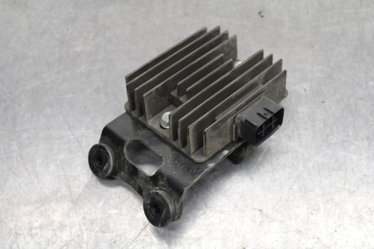 16-17 KAWASAKI VULCAN S 650 EN650 ABS RECTIFIER VOLTAGE REGULATOR BB731