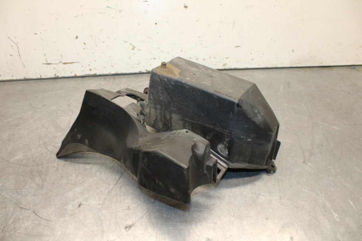12-17 KAWASAKI ER-6N Z650 REAR BACK TAIL UNDERTAIL BATTERY TRAY PLASTIC BB709