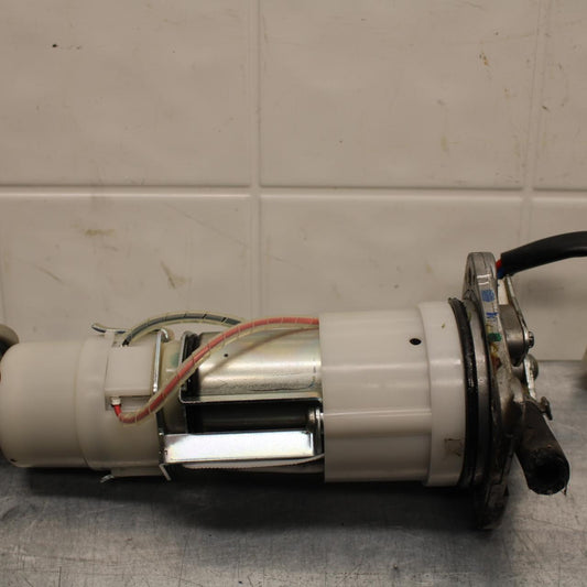 07-11 KTM  990 SUPER DUKE FUEL PUMP GAS PETROL SENDER UNIT BB578