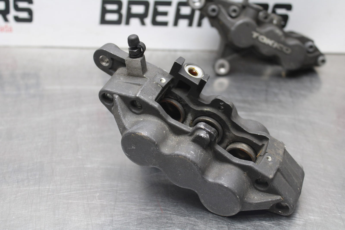 00-02 KAWASAKI NINJA ZX6R RIGHT LEFT FRONT BRAKE CALIPER SET PAIR CALIPERS BB750