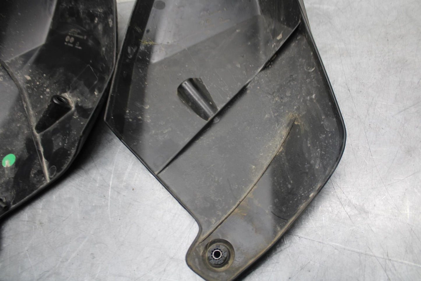 22 KTM 890 ADVENTURE ENGINE TANK COWL GUARD 3000023 BB514