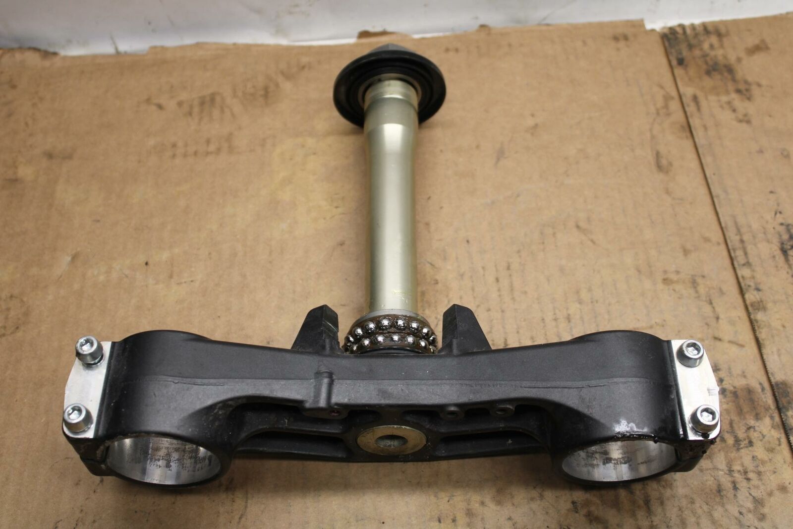 20-22 KAWASAKI Z H2 FRONT FORKS CLAMP LOWER TRIPLE TREE STEM BB382