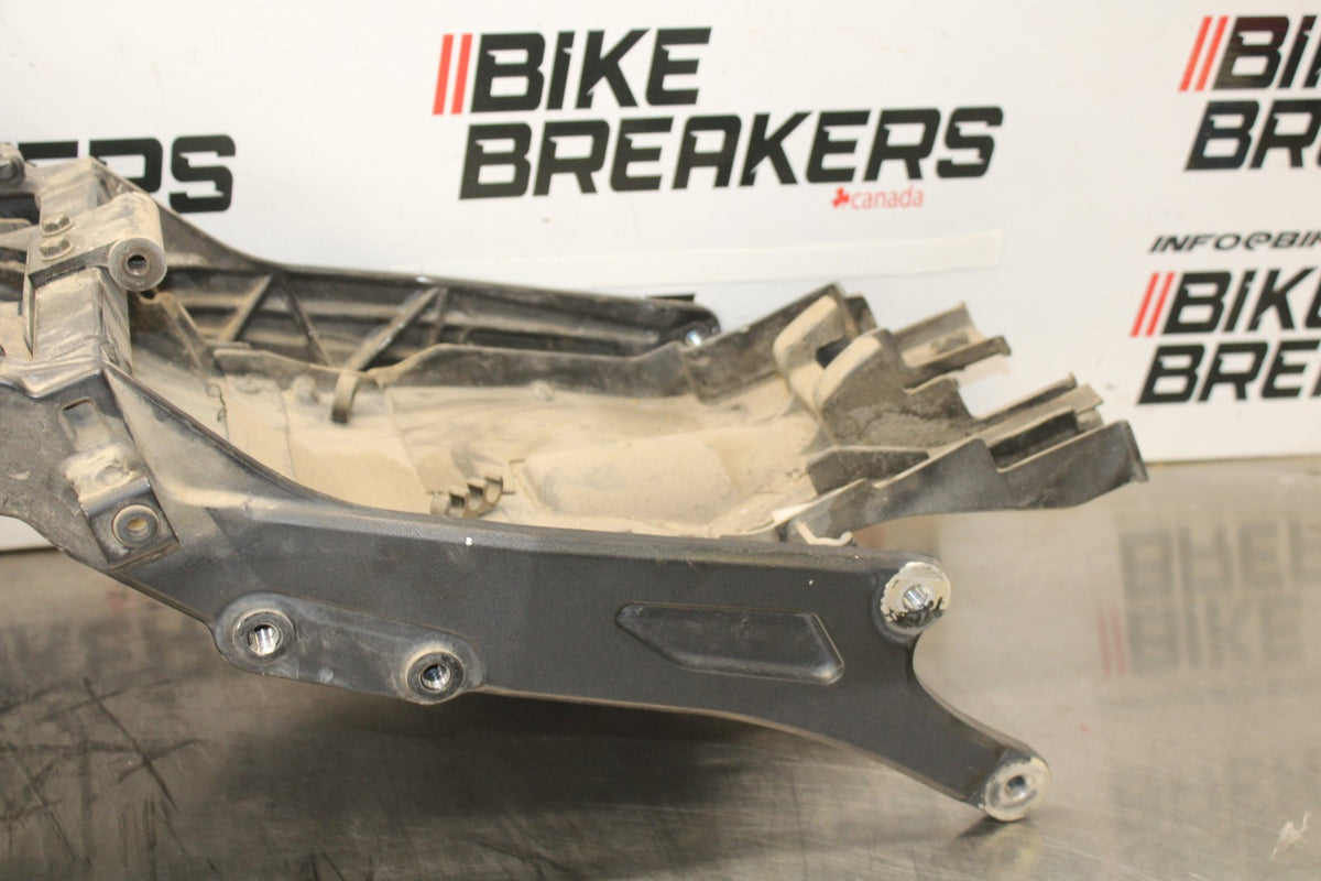 00-05 KAWASAKI NINJA ZX12R REAR SUBFRAME BACK SUB FRAME BB892