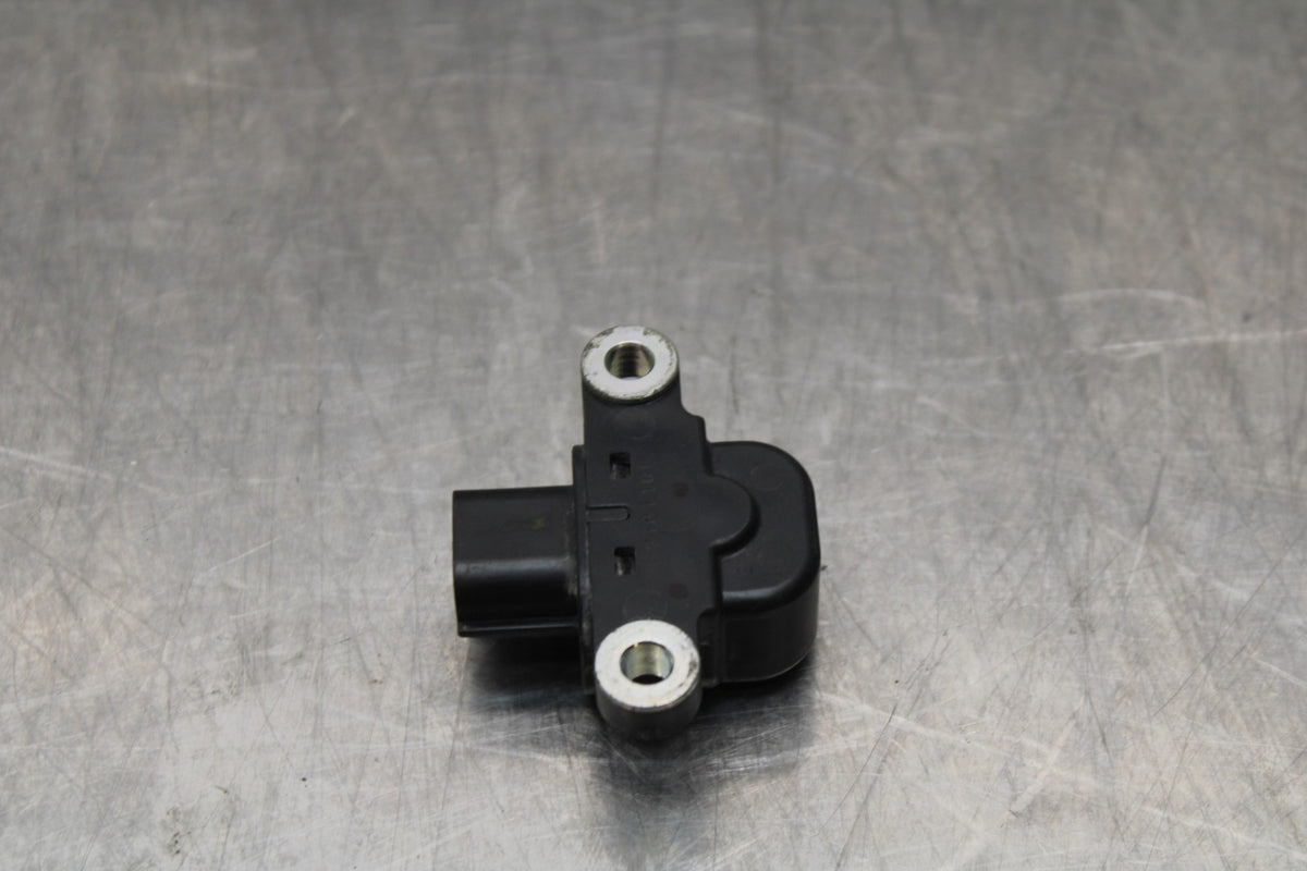 19-23 KAWASAKI NINJA ZX6R TIP OVER BANK ANGLE CRASH SENSOR SWITCH BB188