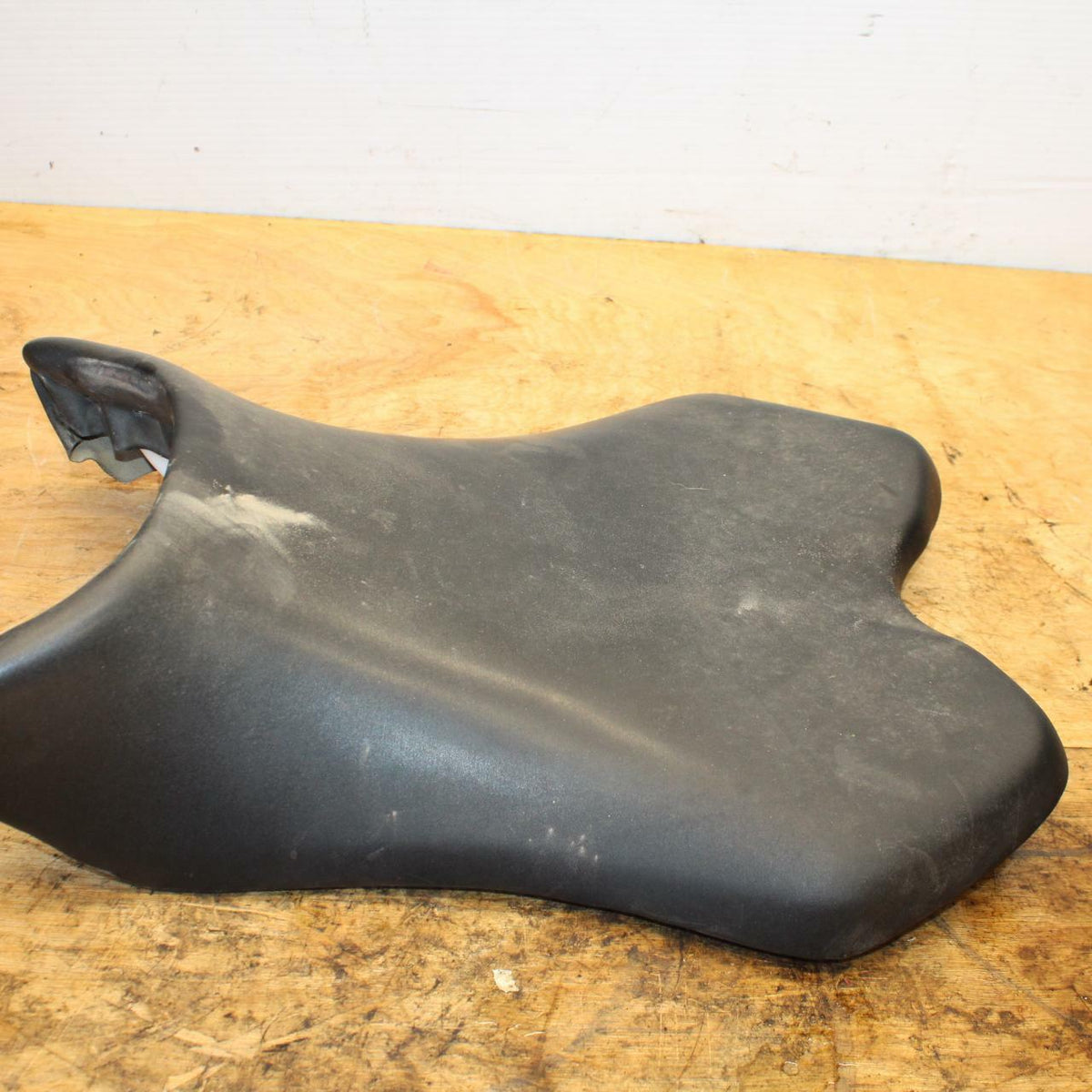 07-08 YAMAHA YZF R1 FRONT DRIVERS SEAT PAD SADDLE PILLION BB337