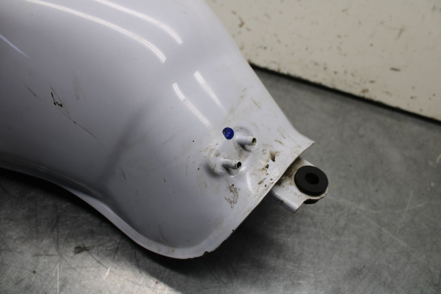 12-17 KAWASAKI ER-6N Z650 GAS TANK FUEL CELL PETROL RESERVOIR BB709