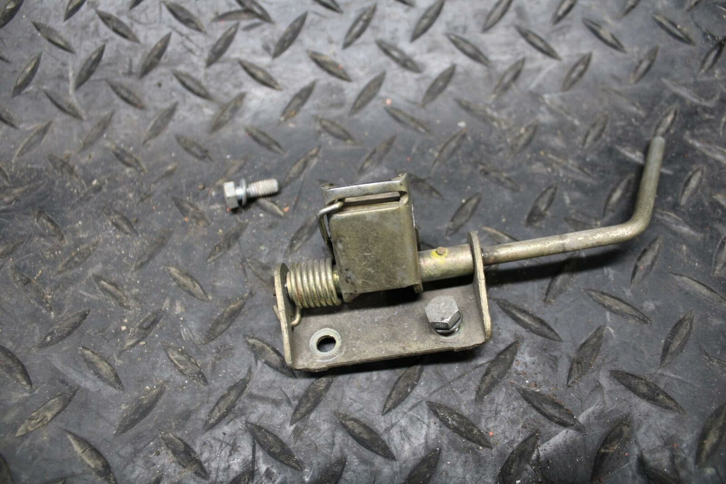 77 HONDA CT 70 TRAIL   SEAT PAD LATCH BB234