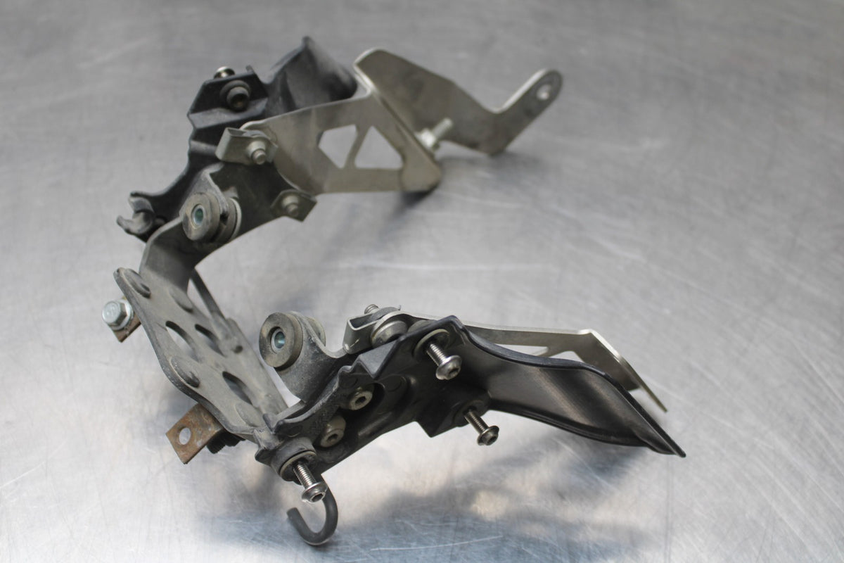07-08 KAWASAKI NINJA ZX6R EXHAUST PIPE MUFFLER HANGER BRACKET BB855