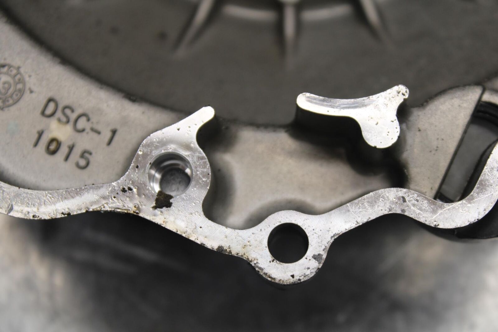 15-16 KAWASAKI EX300 CLUTCH SIDE ENGINE MOTOR COVER BB635