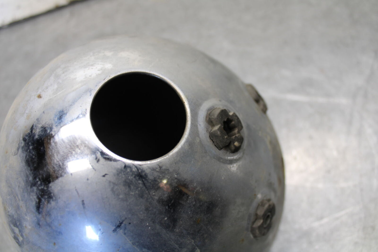 05-09 SUZUKI BOULEVARD C90 HEADLIGHT CASE HOUSING BUCKET BB692