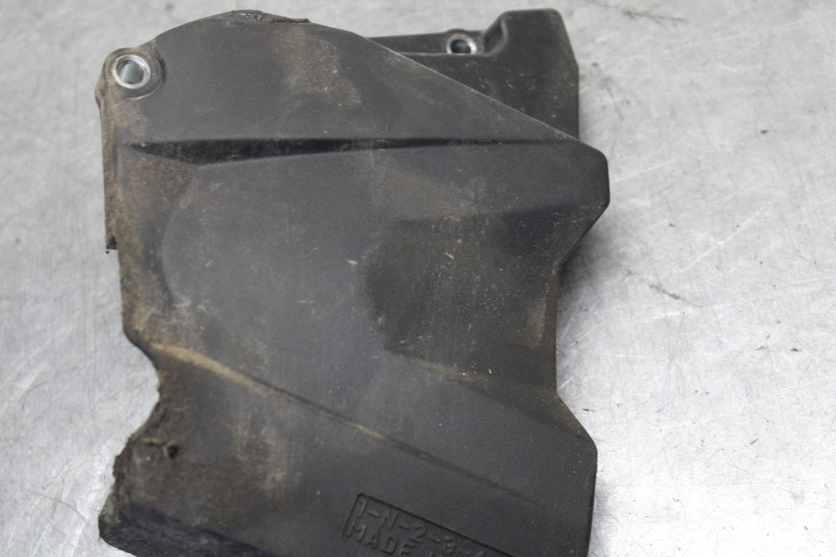 08-09 YAMAHA YZF R6S ENGINE SPROCKET COVER  BB690