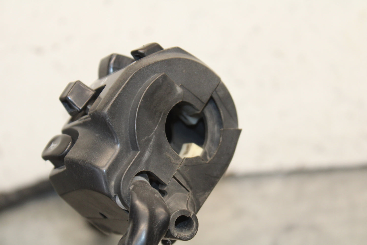 03-04 KAWASAKI NINJA ZX6RR LEFT CLIP ON HANDLE HORN SIGNALS SWITCHES BB684