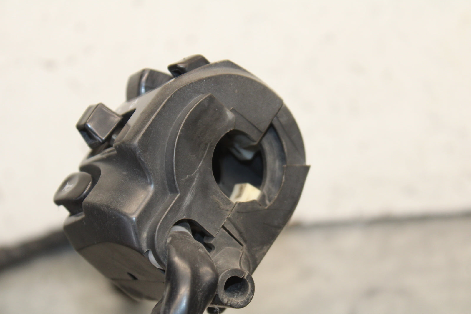 03-04 KAWASAKI NINJA ZX6RR LEFT CLIP ON HANDLE HORN SIGNALS SWITCHES BB684