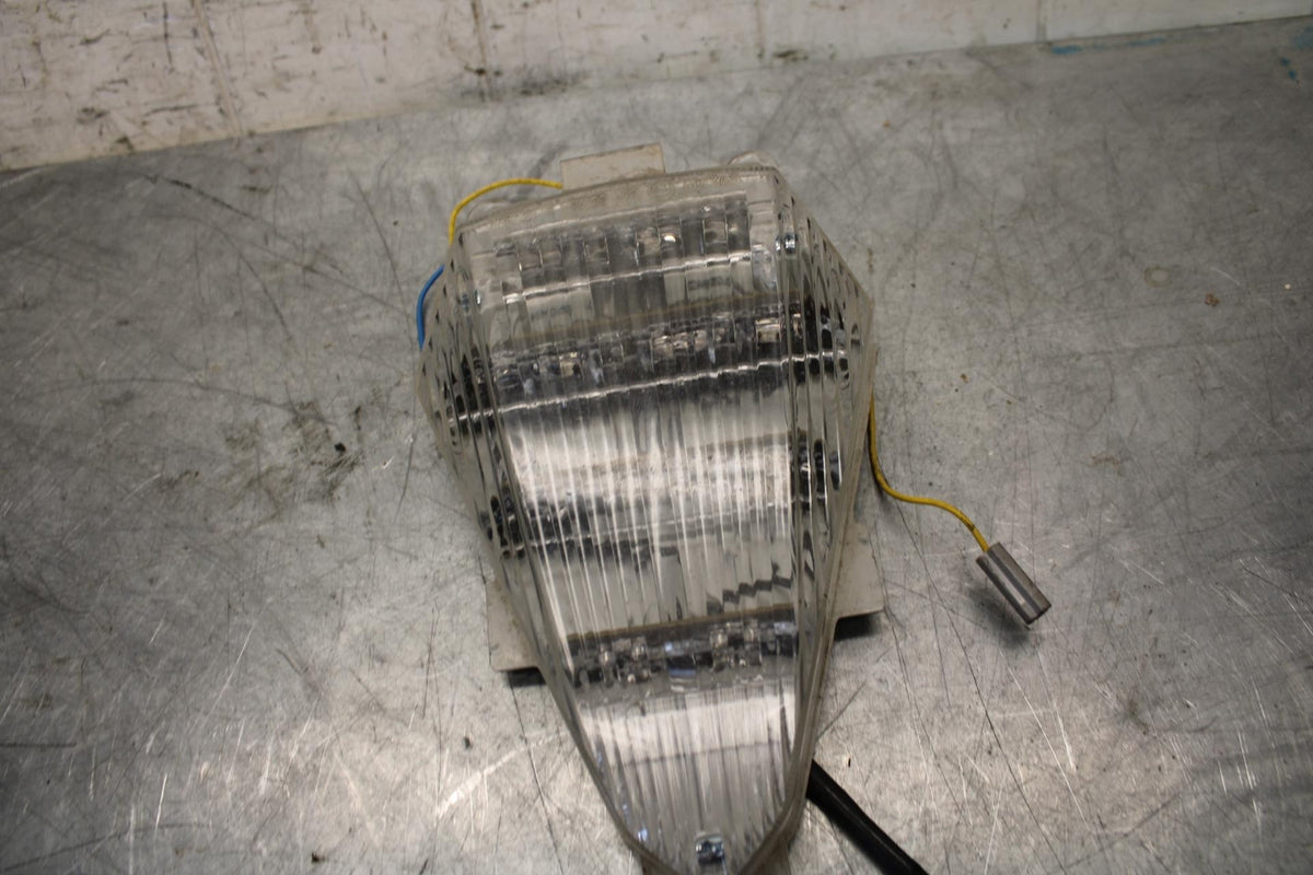 2008 Yamaha YZF R6 AFTERMARKET INTEGRATED TAILLIGHT CLEAR BRAKE LIGHT BB521
