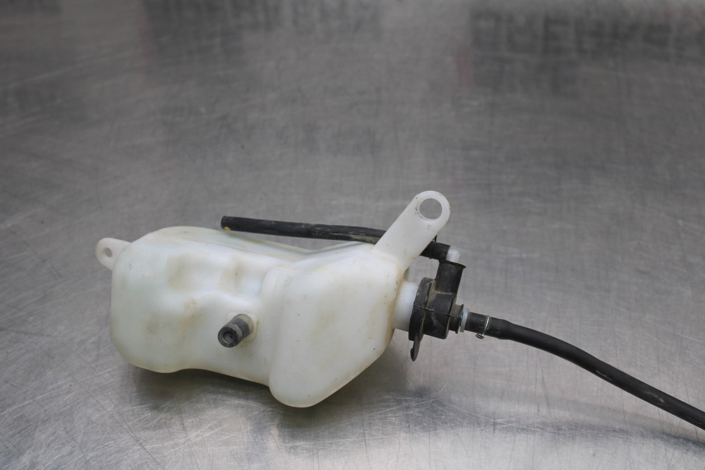 22-25 YAMAHA YZF R7 COOLANT WATER TANK RESERVOIR BOTTLE 1WS-21871-01-00 BB769