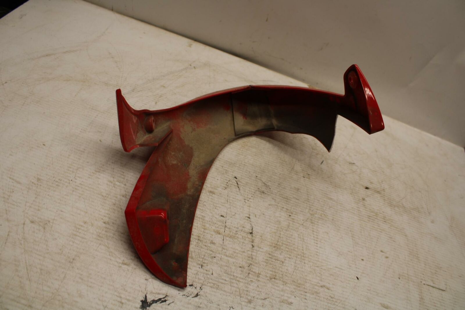 08-11 TRIUMPH SPEED TRIPLE REAR TAILLIGHT BRAKE LIGHT TRIM BB366 