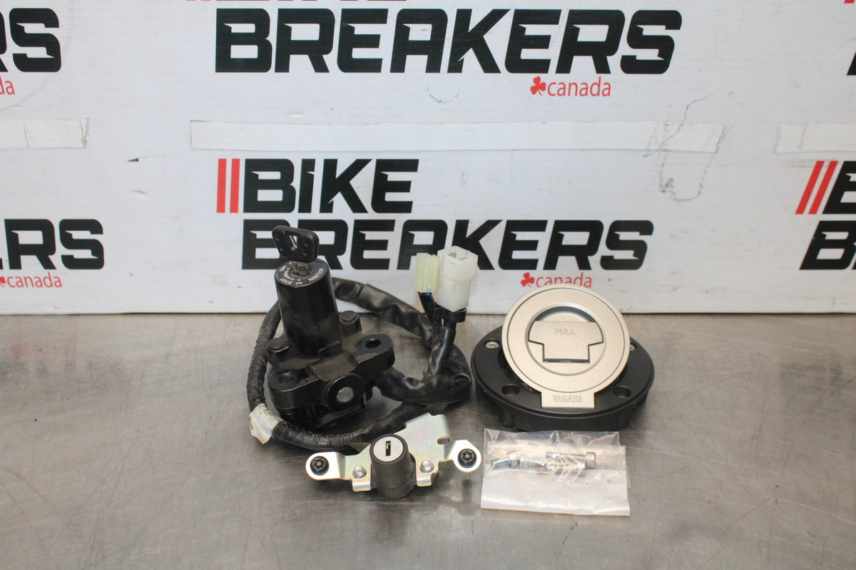 15-17 YAMAHA FJ09 IGNITION LOCK KEY SET W/ GAS CAP AND SEAT LOCK BB906