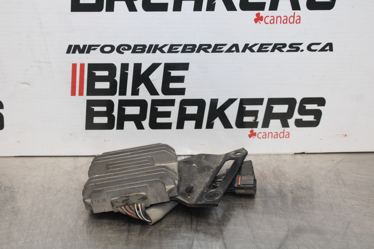 07 SUZUKI GSXR1000 RECTIFIER VOLTAGE REGULATOR BB770