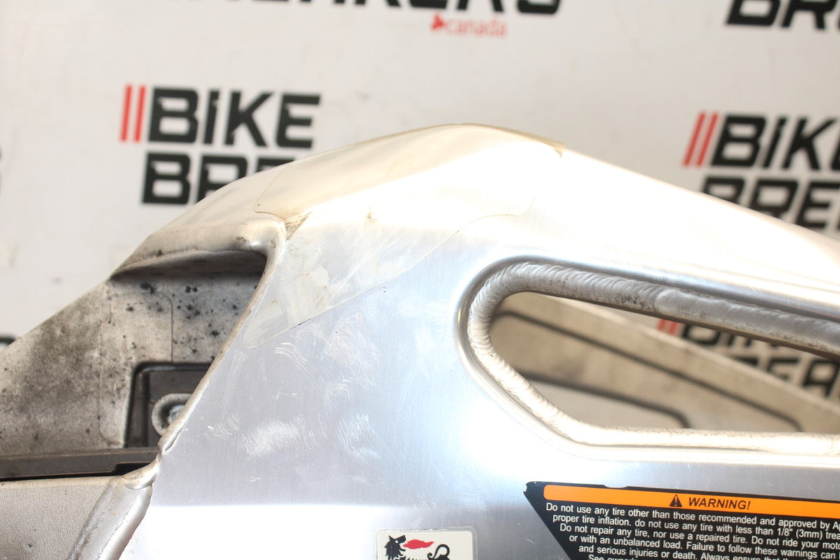 16 APRILIA TUONO V4 1100 REAR SWINGARM BACK SUSPENSION SWING ARM BB905