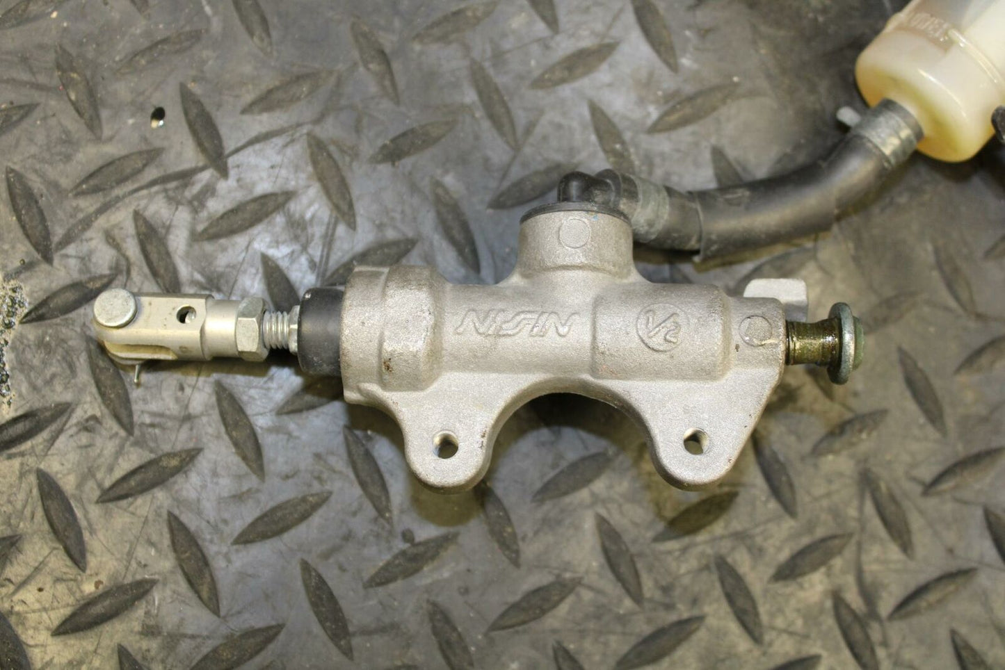 08-16 YAMAHA YZF R6 R6R 2C0 REAR BACK BRAKE MASTER CYLINDER W RESERVOIR BB178