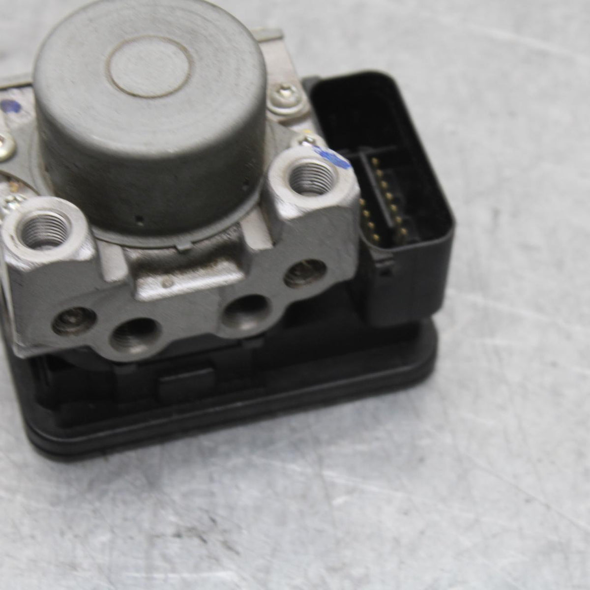 15-18 HONDA CB300FA ABS PUMP UNIT MODULE BB646