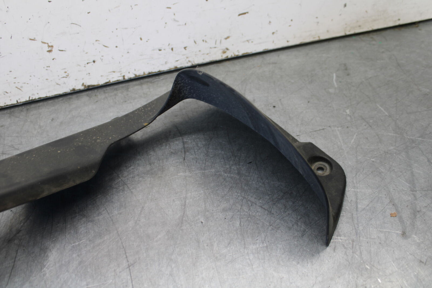 12-17 KAWASAKI ER-6N Z650 REAR BACK DRIVE CHAIN GUARD COVER SHIELD BB709