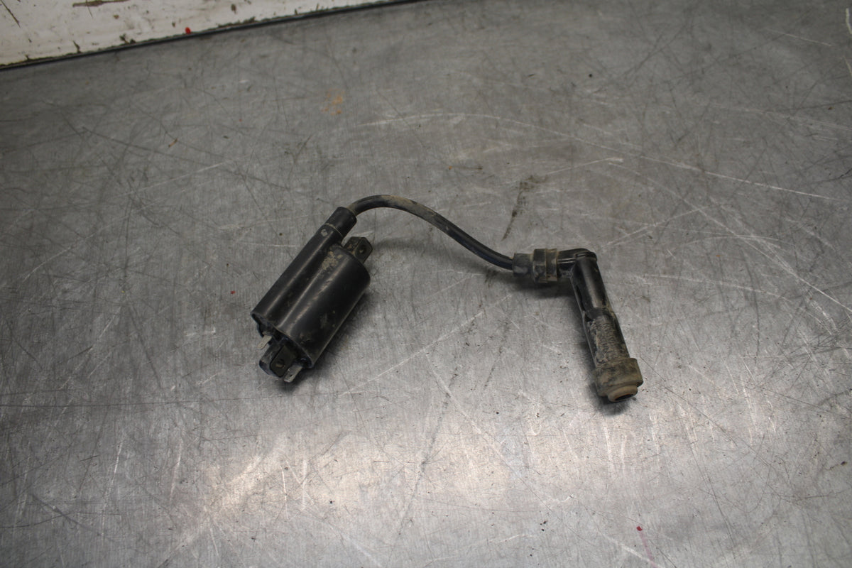 08-18 KAWASAKI KLR650 IGNITION COIL SPARK PLUG CAP  BB707