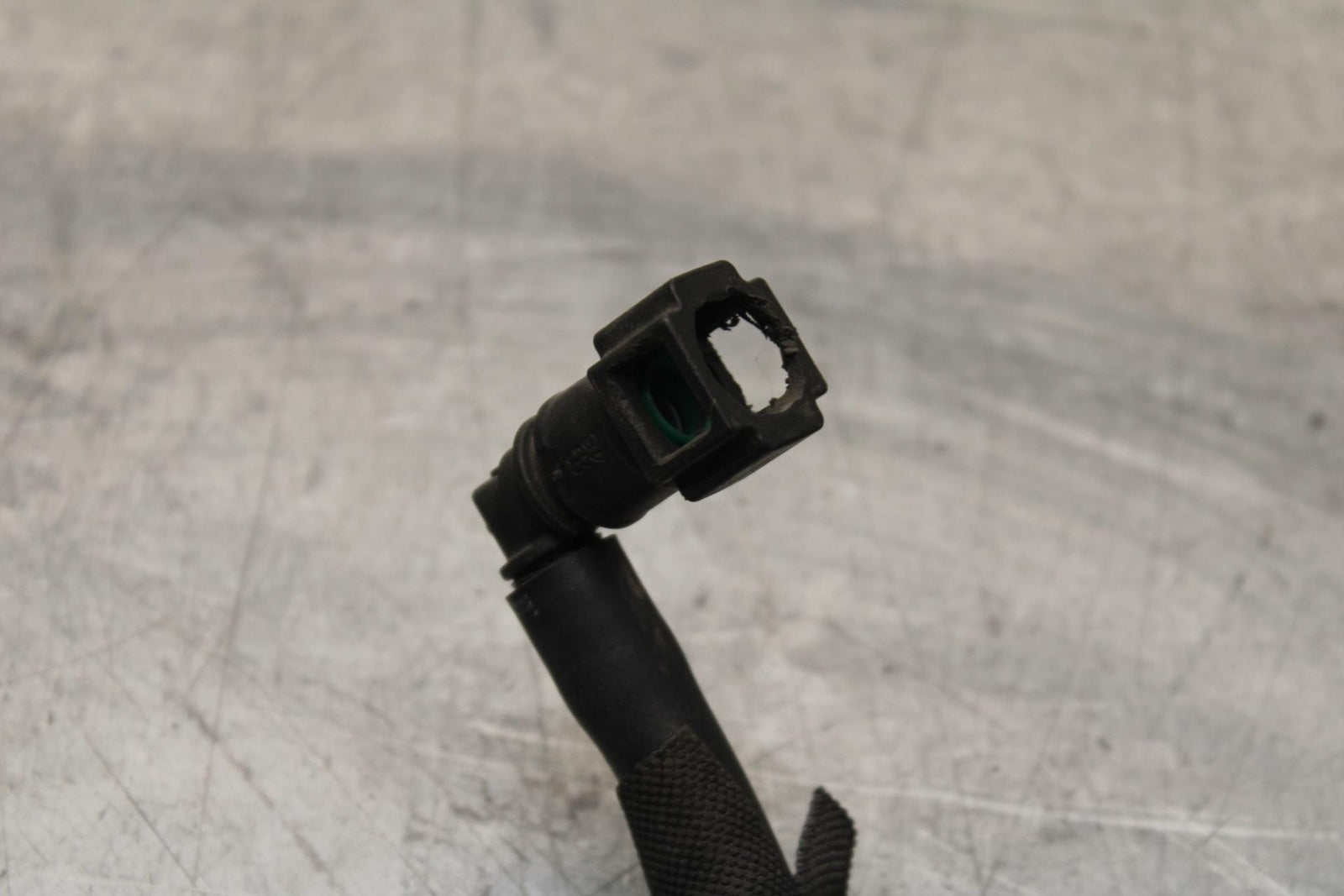 03-08 KAWASAKI VULCAN 1600 FUEL HOSE BB616