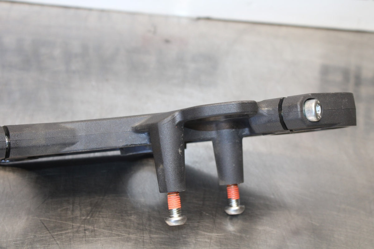 18 SUZUKI GSXR750 FORKS UPPER TRIPLE TREE CLAMP BB891