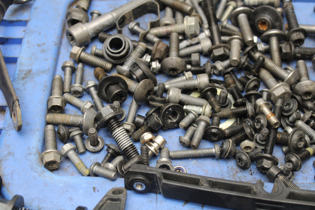 22 HARLEY-DAVIDSON PAN AMERICA 1250 MOUNTING BOLTS HARDWARE SCREWS BB910