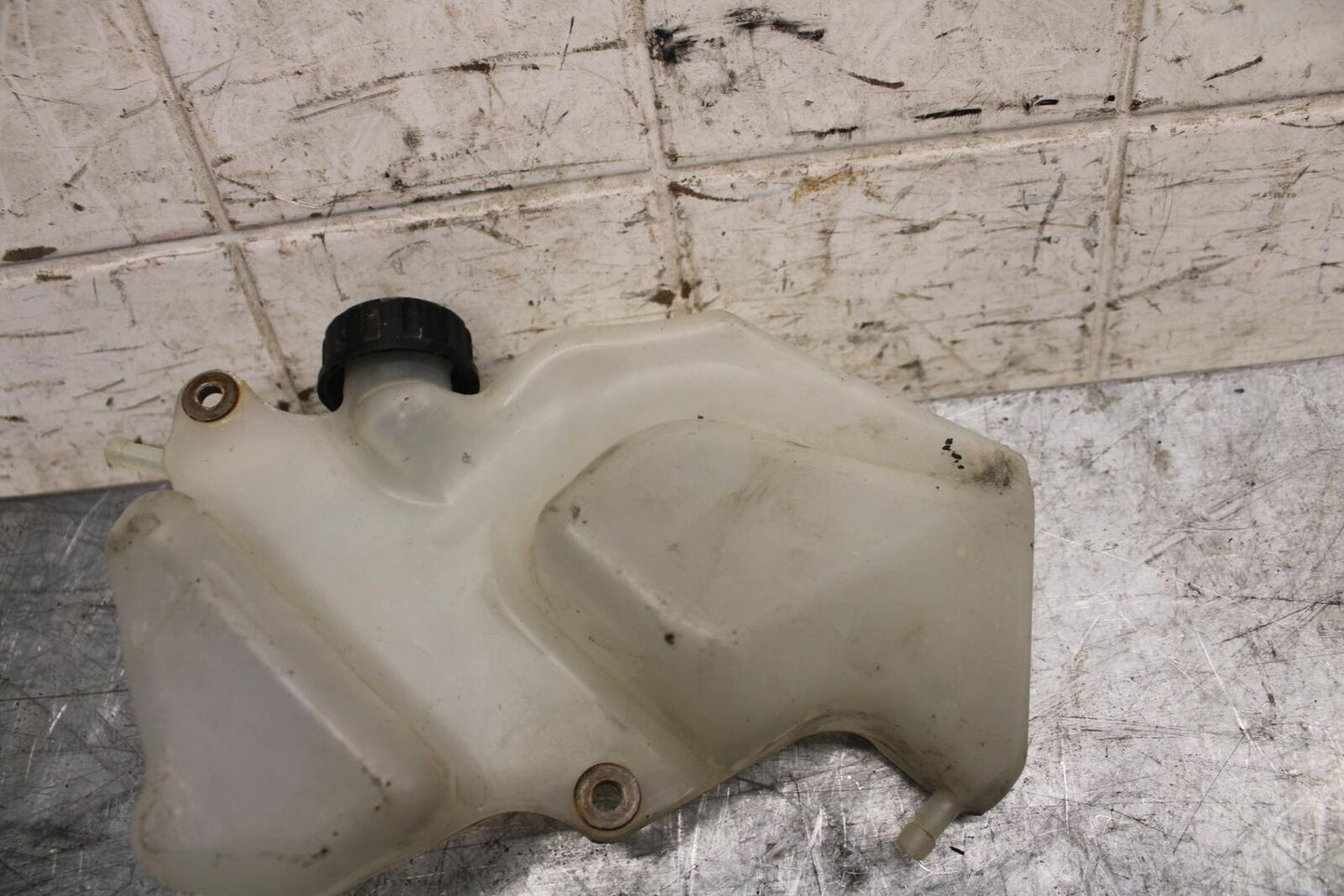 2009 Kawasaki Ninja ZX6R ZX600R COOLANT WATER TANK RESERVOIR BOTTLE BB538