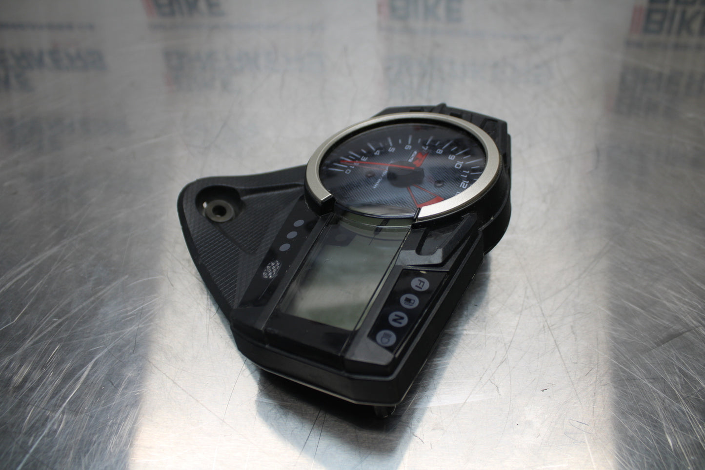 11 SUZUKI GSXR1000 SPEEDO TACH GAUGES CLUSTER SPEEDOMETER TACHOMETER BB142
