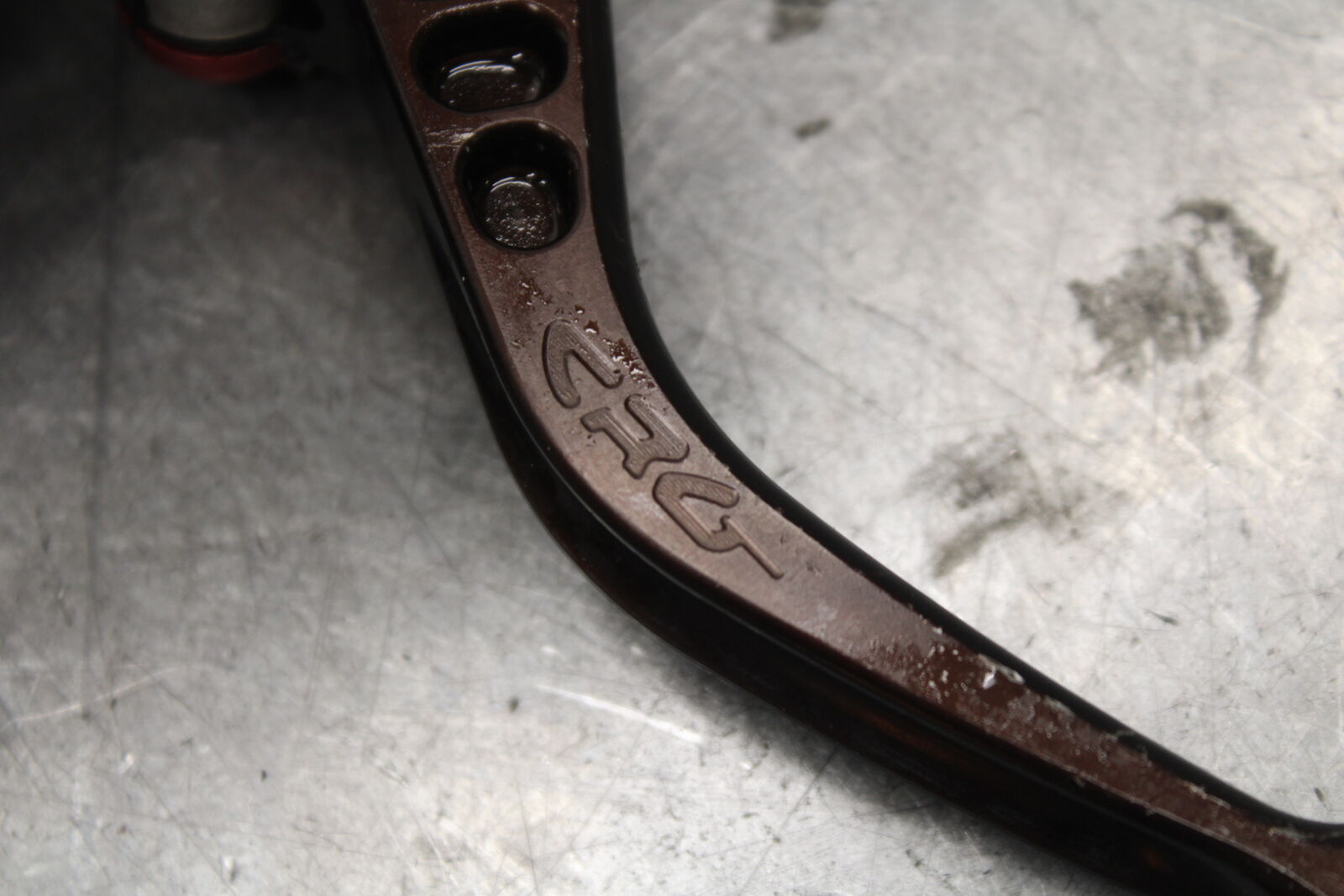 05-06 SUZUKI GSXR1000 FRONT BRAKE MASTER CYLINDER w/ LEVER 59600-47H10 BB677