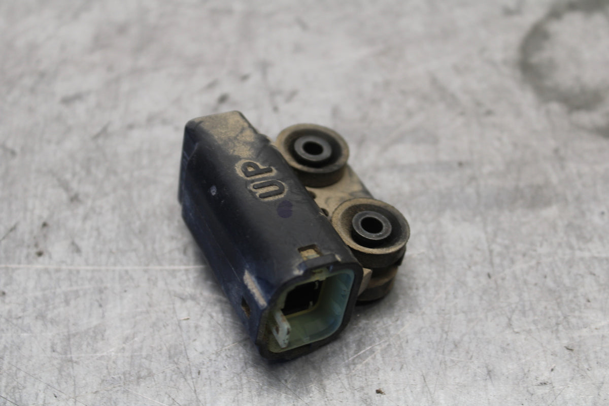 07-09 YAMAHA FZ6 TIP OVER BANK ANGLE CRASH SENSOR SWITCH  5PS-82576-01-00 BB713