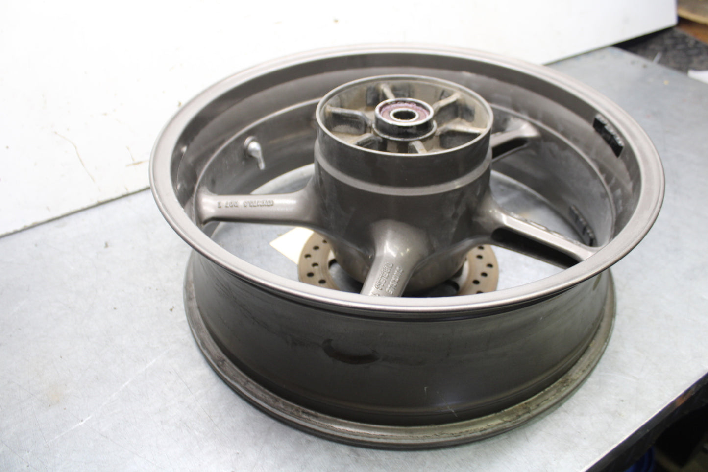 09-11 TRIUMPH DAYTONA 675 REAR RIM WHEEL DISC ROTOR BB652