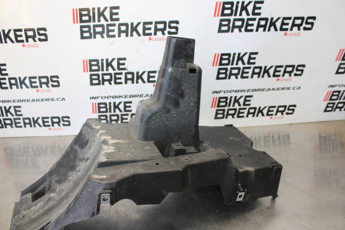 24-25 KAWASAKI ELIMINATOR 450 BATTERY TRAY BOX HOLDER BB869