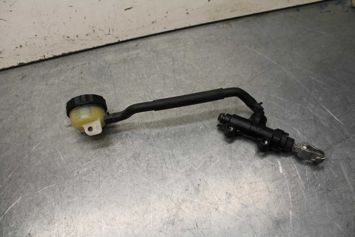 09-12 KAWASAKI NINJA ZX6R REAR BACK BRAKE MASTER CYLINDER W RESERVOIR BB640