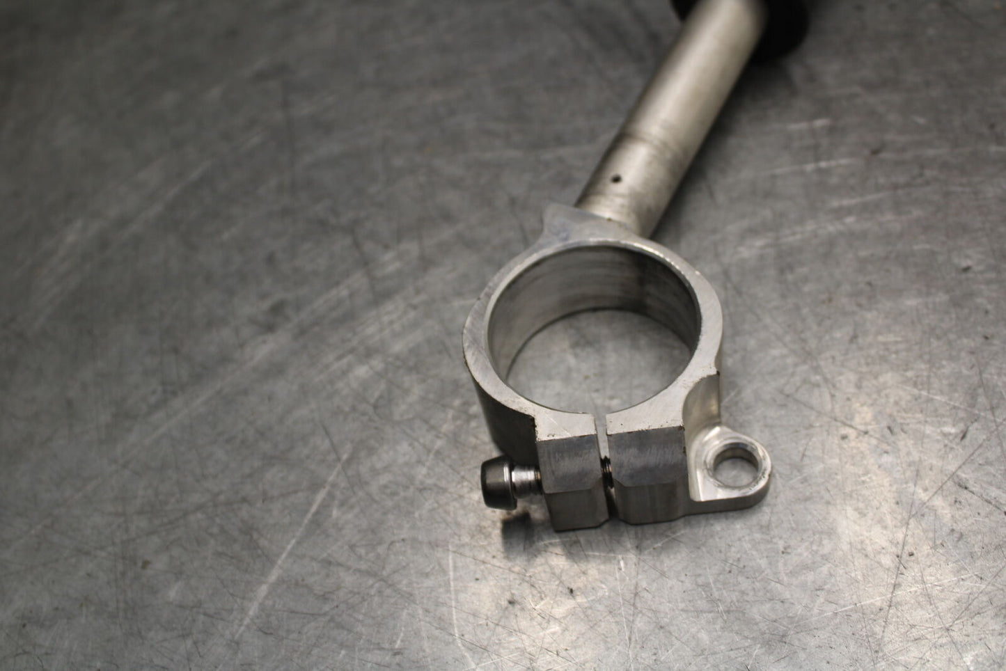 16 KAWASAKI NINJA ZX10R LEFT CLIP ON HANDLEBAR 46003-0657 BB650