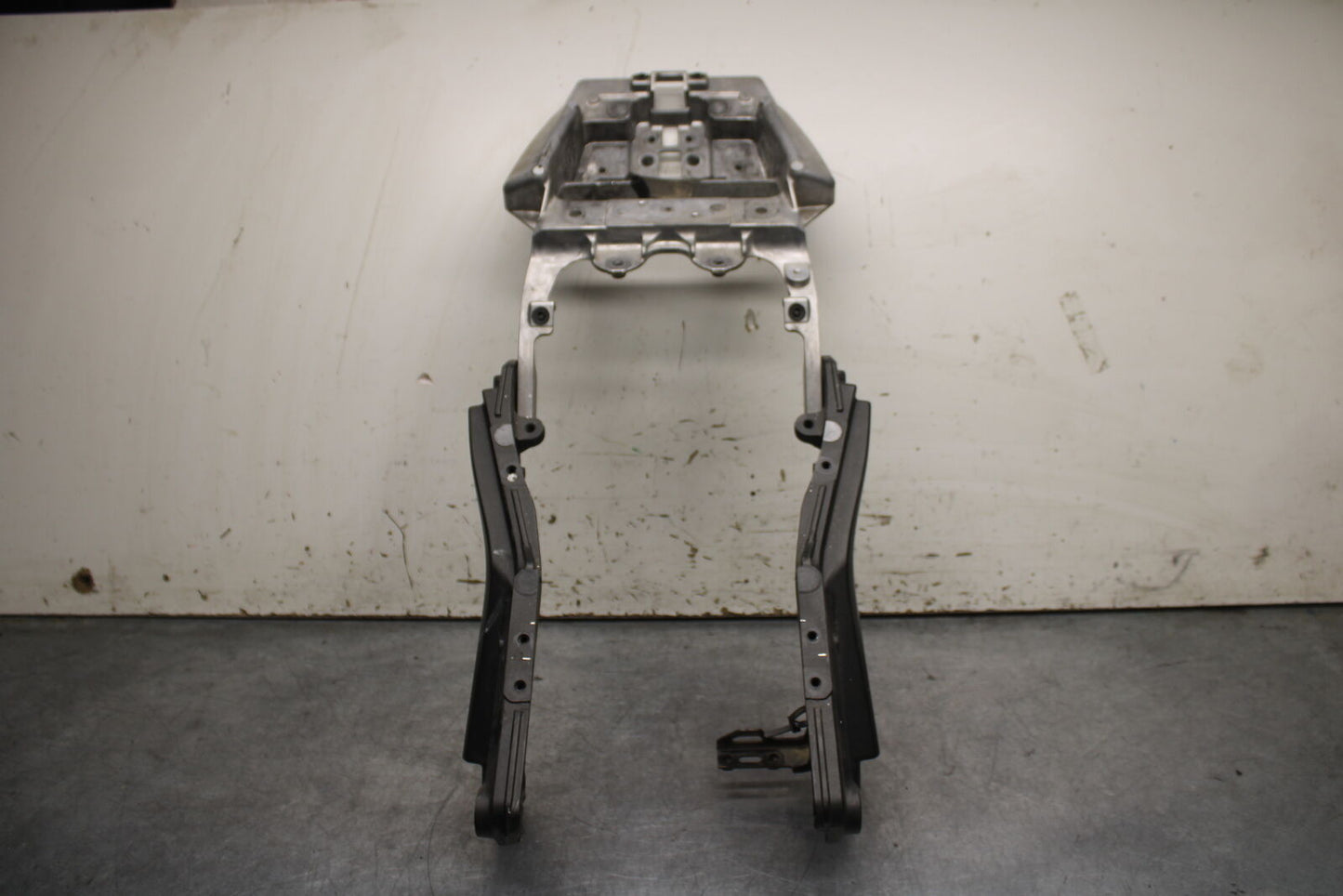 12-13 KAWASAKI Z1000 REAR SUBFRAME BACK SUB FRAME BB743