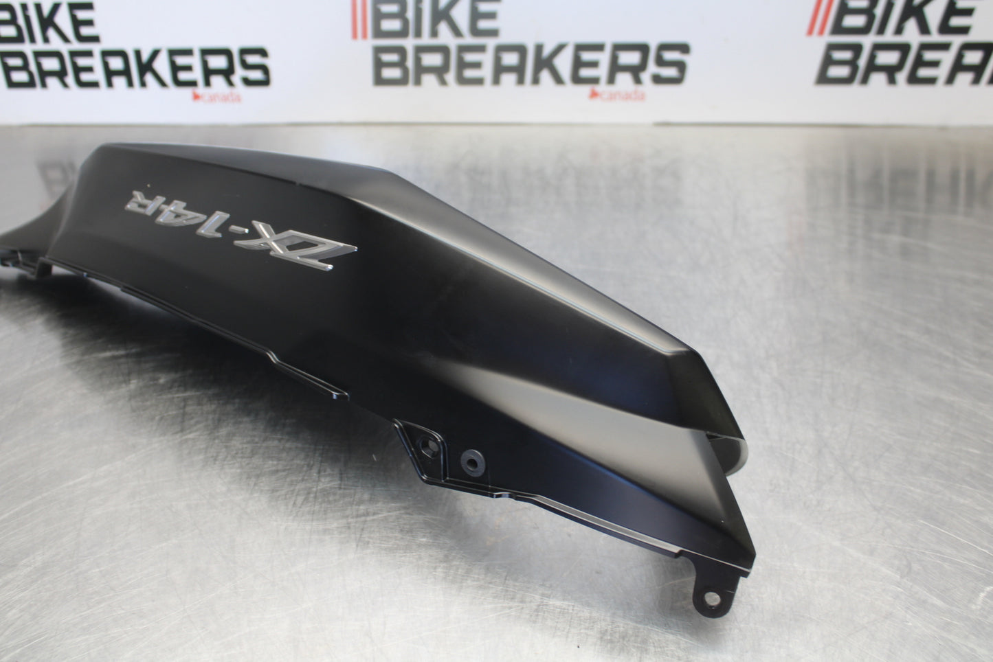 23-24 KAWASAKI NINJA ZX14R RIGHT REAR BACK TAIL FAIRING COWL SHROUD BB169