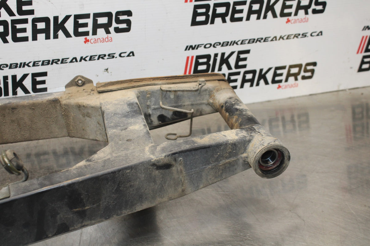 06 KAWASAKI Z750 REAR SWINGARM BACK SUSPENSION SWING ARM BB837