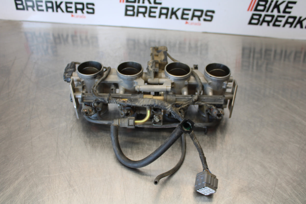 03-06 KAWASAKI Z1000 MAIN FUEL INJECTORS / THROTTLE BODIES BB164