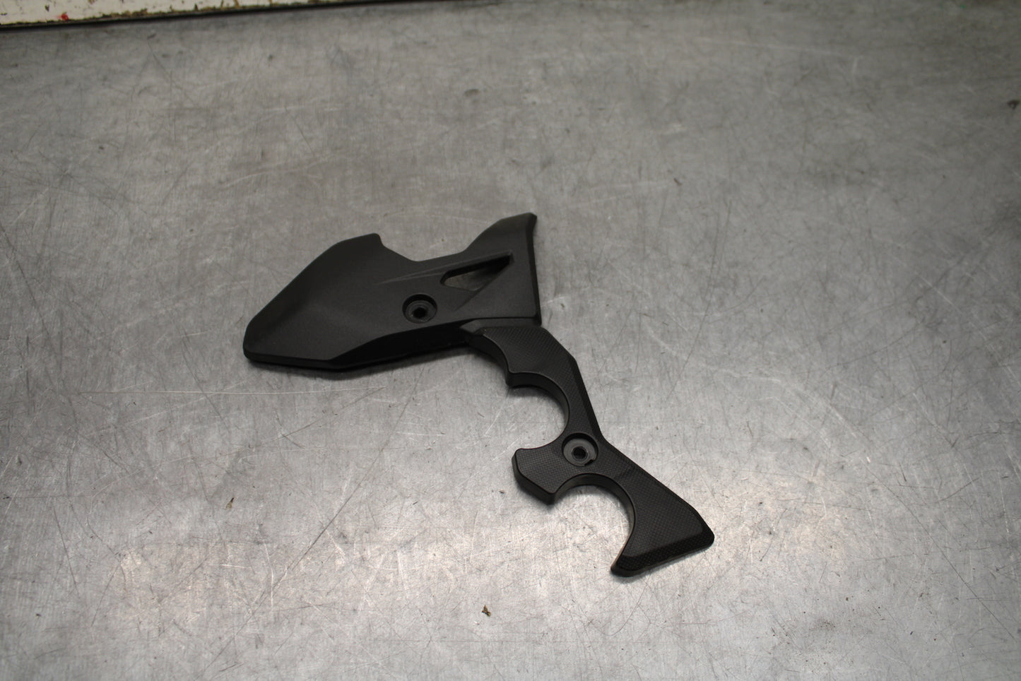 24 KAWASAKI NINJA 500 ABS RIGHT FRAME/ REARSET SIDE COVER COWL PANEL TRIM BB730