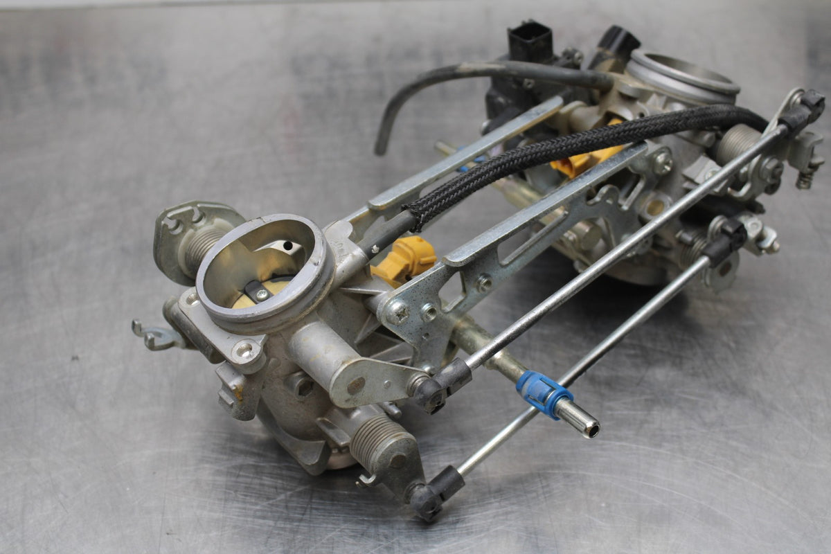 10 SUZUKI SV650 MAIN FUEL INJECTORS / THROTTLE BODIES BB181