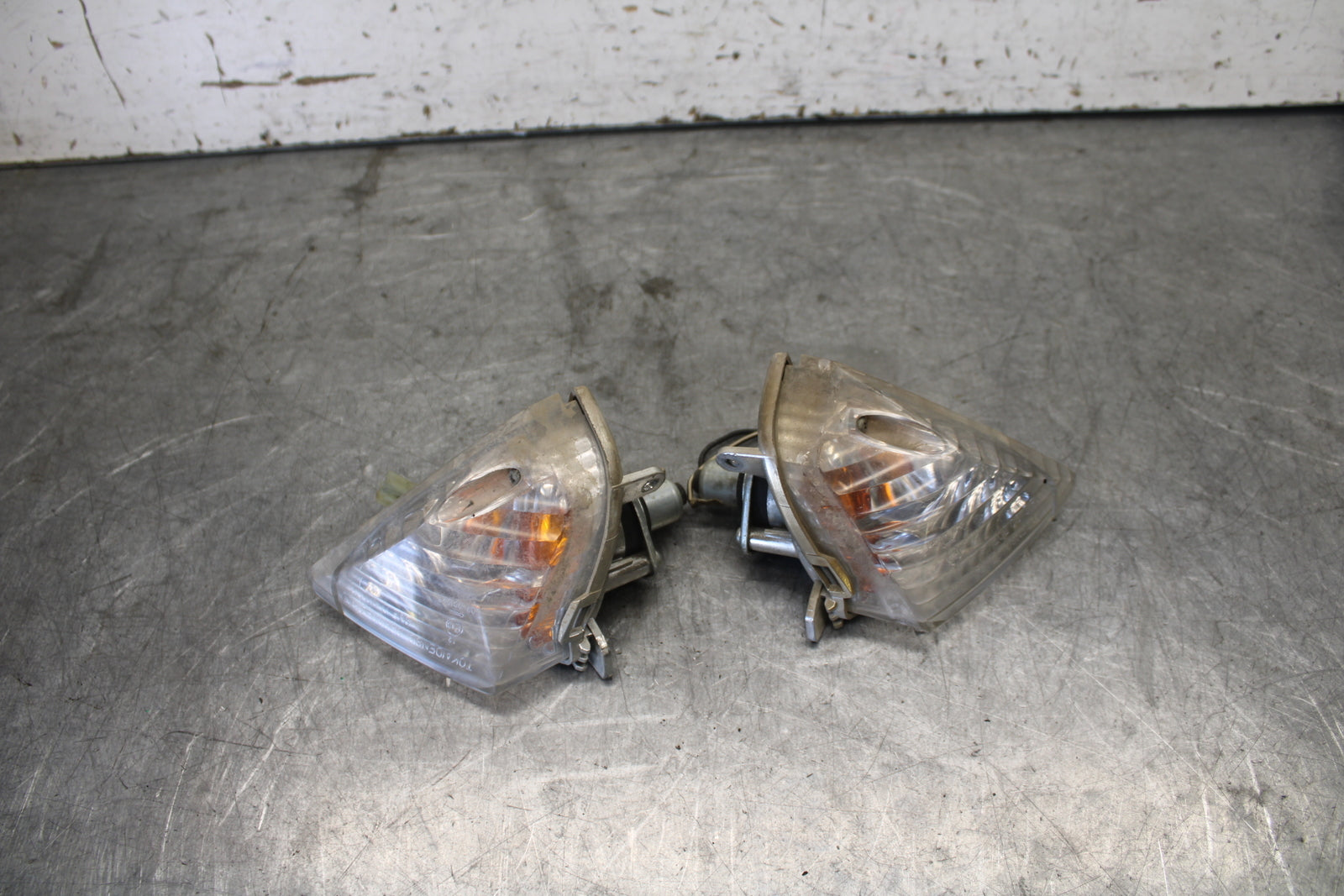 06-07 SUZUKI GSXR 600 REAR LEFT RIGHT TURN SIGNALS LIGHT INDICATORS BB694